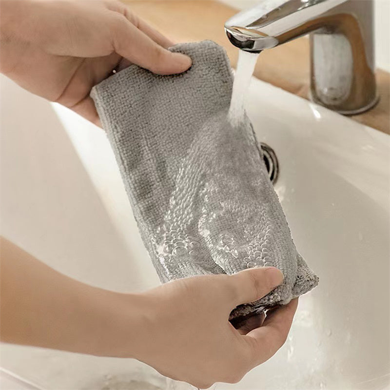 Retractable Bed Bottom Cleaning Brush