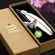 Chinese Style Metal Feather Bookmark with Preserved Flowers